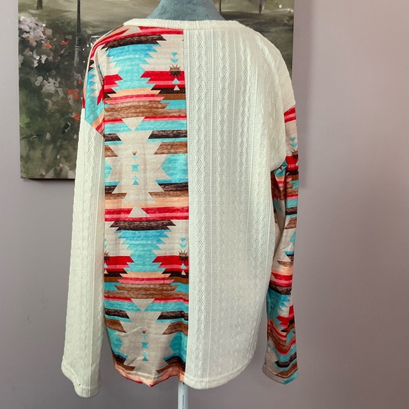 Colorful Aztec Patterned Sweater - Picture 4 of 6